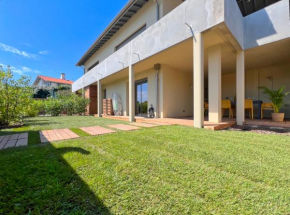 Premium surf lodge